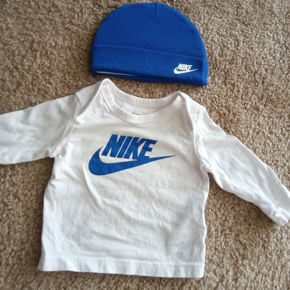 Infant long sleeve with binnie